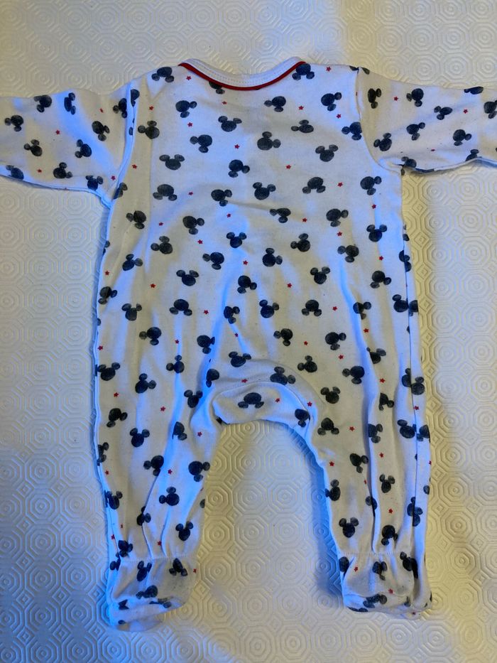 Lot de pyjamas - photo numéro 4