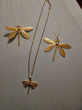 Bijoux collier et boucle d oreille dore