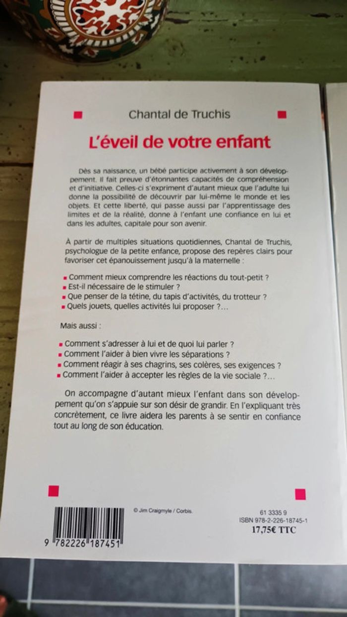 Lot livres allaitement et éveil bébé quasiment neufs - photo numéro 6