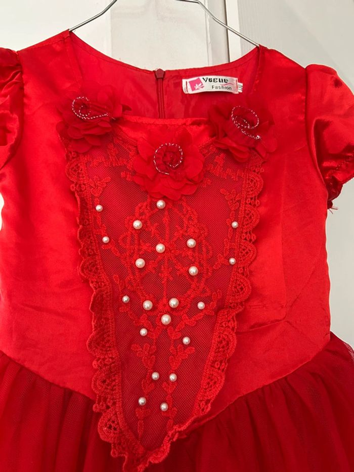 Robe rouge - photo numéro 2