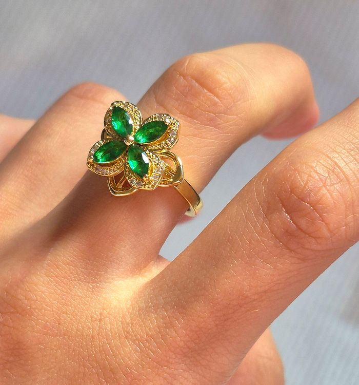 Bague anti-stress trèfle en acier inoxydable