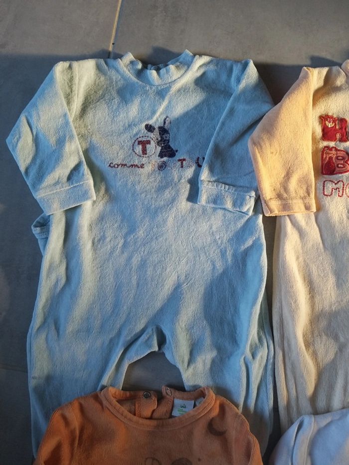 Lot de 4 pyjamas en 6 mois - photo numéro 5