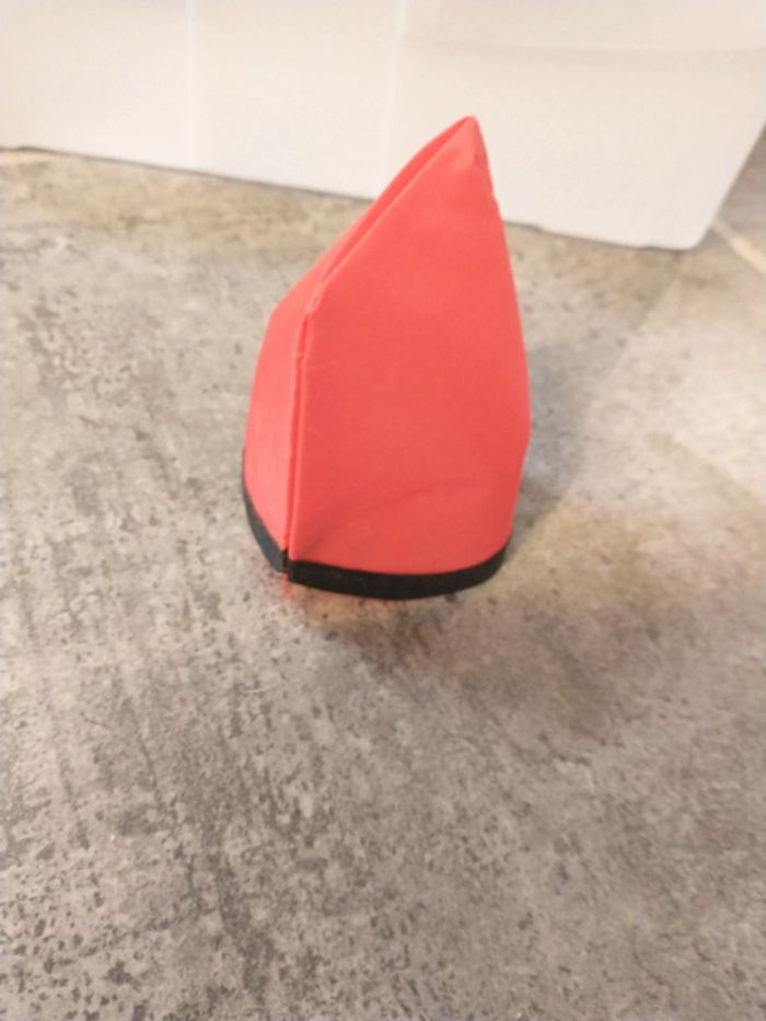 Petit chapeau 'de singe' pour peluche ou autre