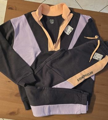 Neuf(non porté)🏷🤩🥰 sweat 12 ans et pantalon 10 ans fille 🤩🥰