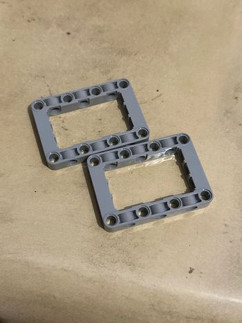 2 lego  Technic, Liftarm, Modified Frame Thick 5 x 7 Open Center