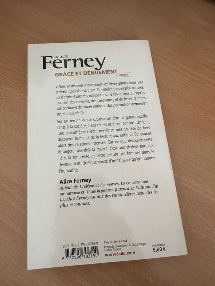 Livre grâce et dénuement Alice ferney - photo numéro 2
