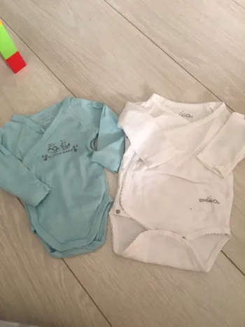 Lot body cache coeur manches longues 1 mois