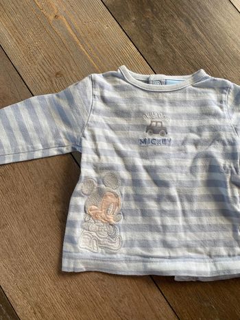 Petit pull Mickey 3-6 mois
