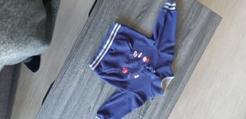 Pull avec inscriptions