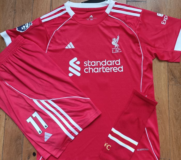 Maillot Salah  Liverpool taille 12 ans modèle rouge domicile - photo numéro 3