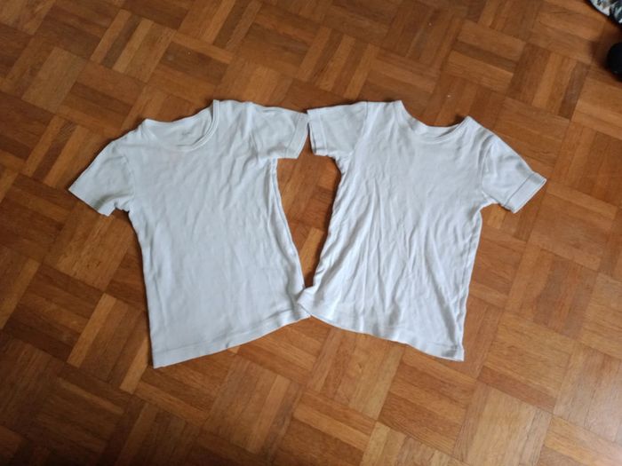 Lot de 2 tricots de corps đ