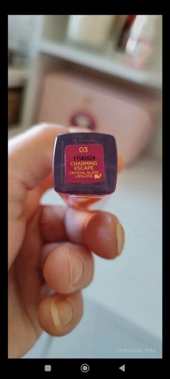 Kiko Milano Charming Glass Lip Gloss Teinte 03 - photo numéro 4