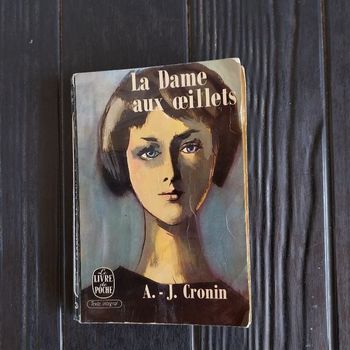 La dame aux œillets d'A.-J. Cronin 1,50 euro