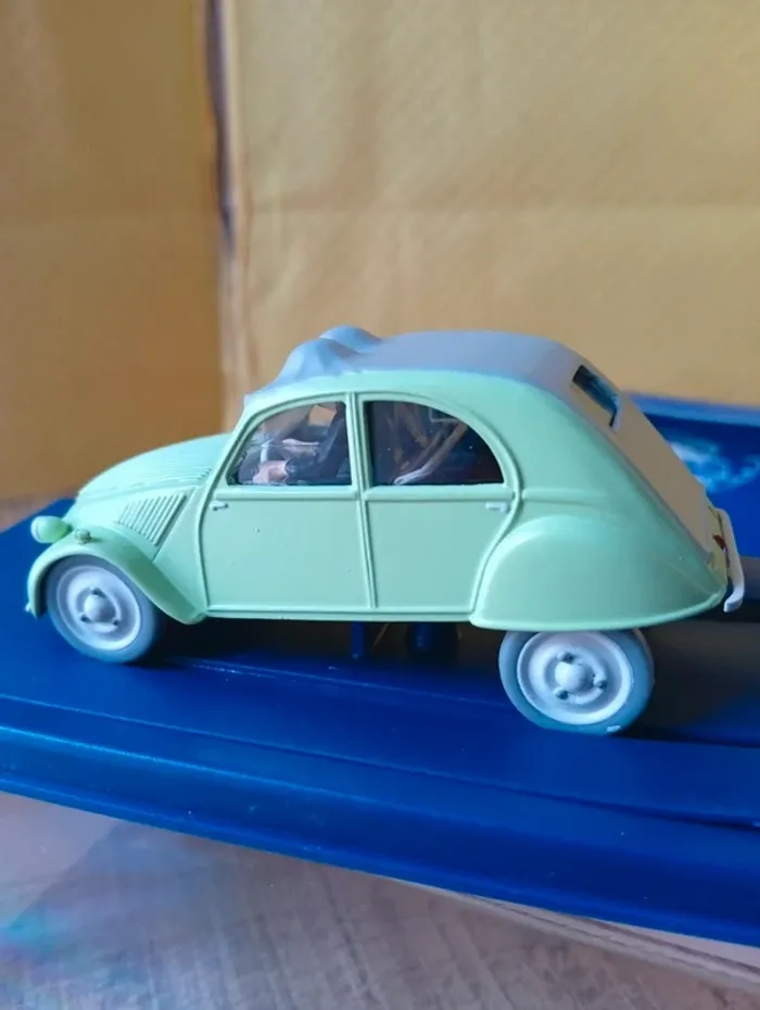 En voiture Tintin L'Affaire tournesol Hergé moulinsart - photo numéro 5