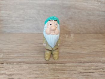 Figurine vintage les sept nains dormeur