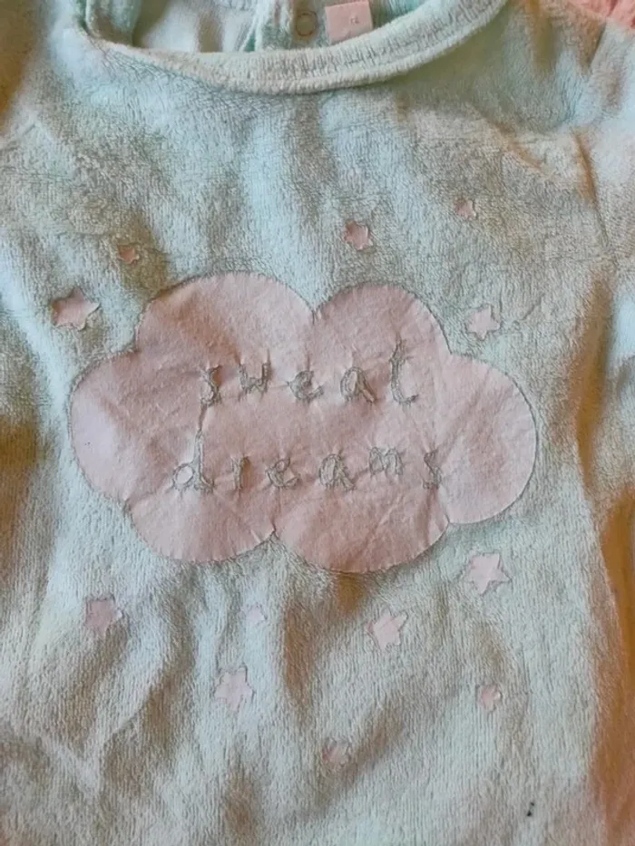 Pyjama 3 mois - photo numéro 2