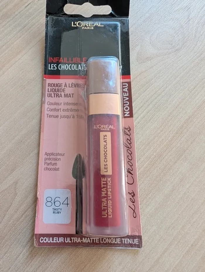 Rouge à lèvres liquide ultra mât tasty ruby