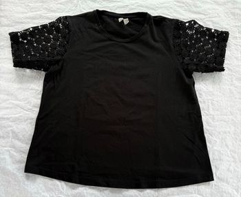 T-shirt noir motifs fleurs