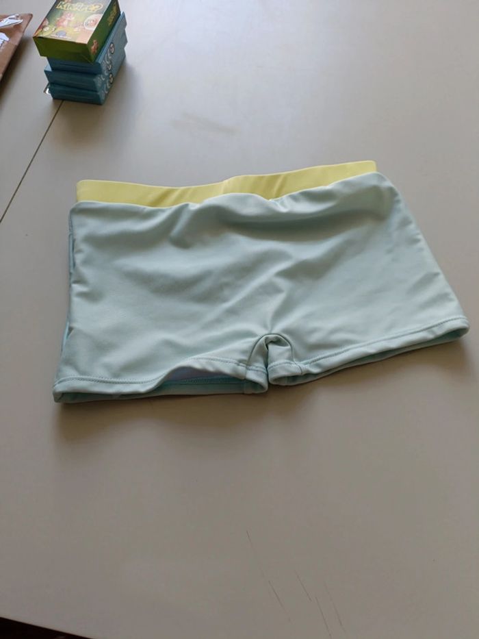 Maillot de bain Pokémon 12 ans neuf sans étiquette - photo numéro 2