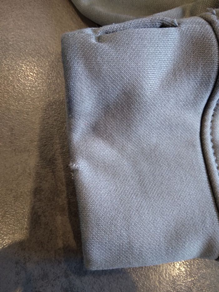 Sweat Nike hiver 6 ans - photo numéro 4