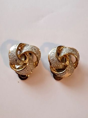 Boucles d'oreille à clip vintages