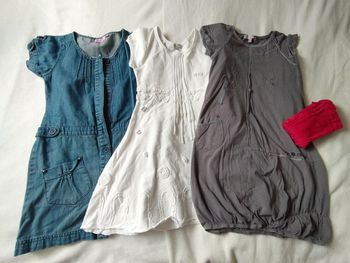 Lot 3 robes