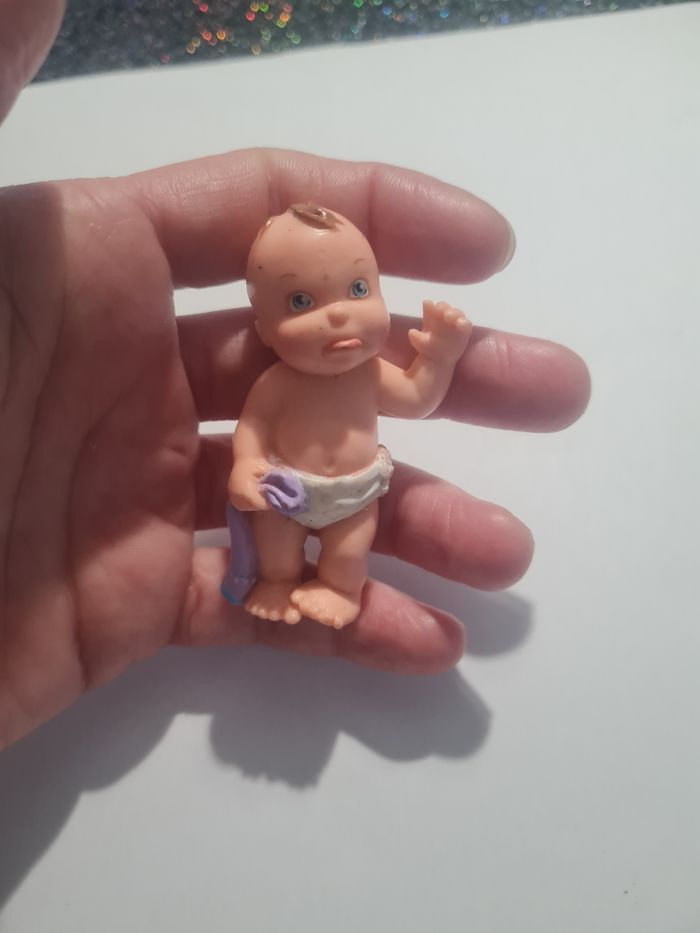 Figurine