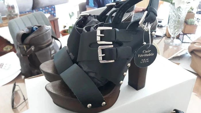 Chaussures à talon New Look toutes neuves - photo numéro 2