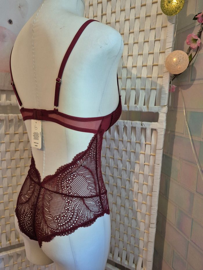 💕 Sublime Body Tanga Push-up Bordeaux UNDIZ -T S / 36 Neuf 💕 - photo numéro 7