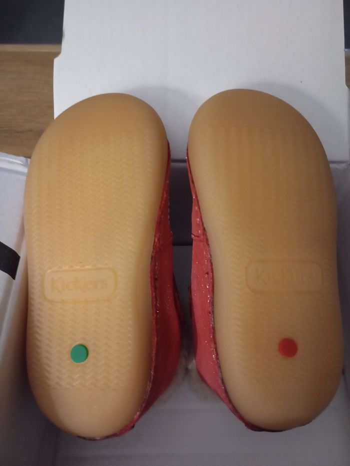 Kickers neuves pour fille en taille 21 - photo numéro 4
