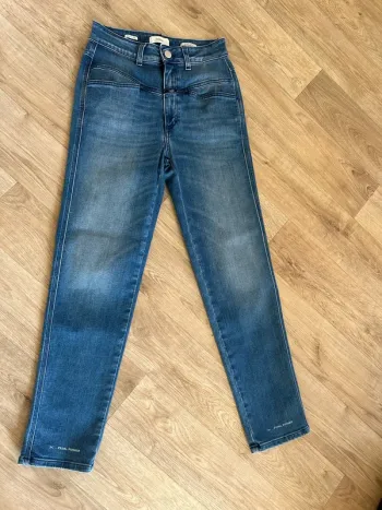 Closed jeans neuf relaxed jeans pedal pusher taille 27 × 32