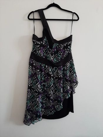 Robe une bretelle T44