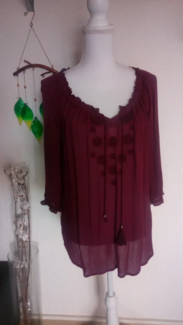 Blouse motif fleur violette