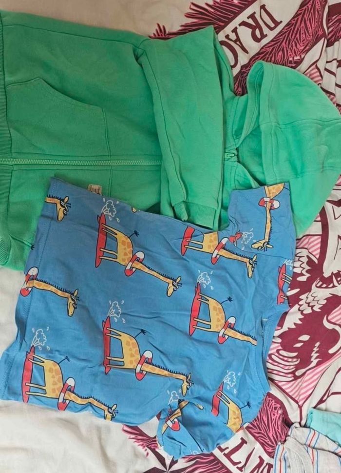 Lot vêtements garçon 6 ans - photo numéro 5