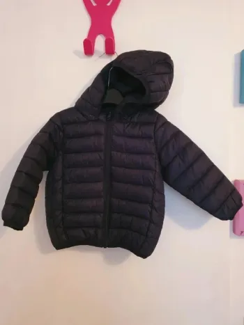 Doudoune veste coupe vent bleu marine foncé bout chou taille 2 ans