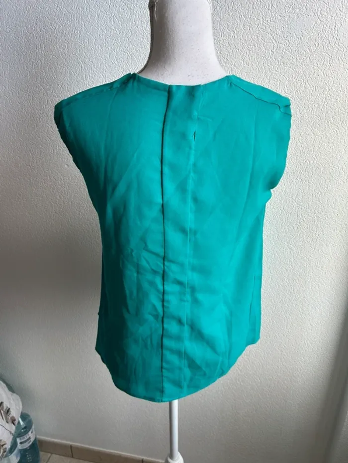 Haut turquoise - photo numéro 2