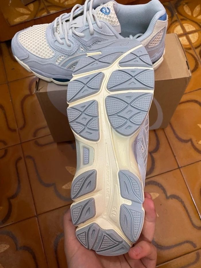 Asics GEL NYC Taille 42 - photo numéro 5