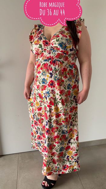 Robe longue fluide fleurie (magique extensible 36-44) – coupe flatteuse
