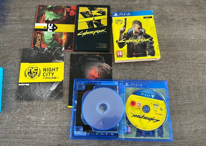 Coffret Cyberpunk PS4 jeu - photo numéro 2