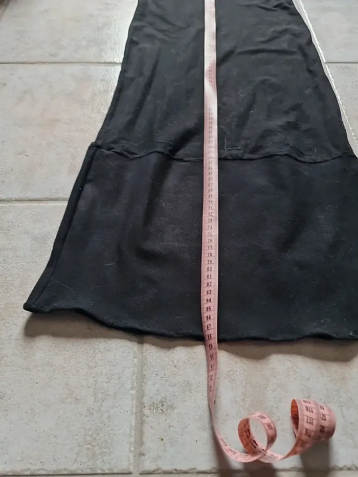 Petite robe noire - photo numéro 3