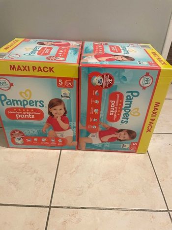 Deux maxi pack couche pampers taille 5 premuim