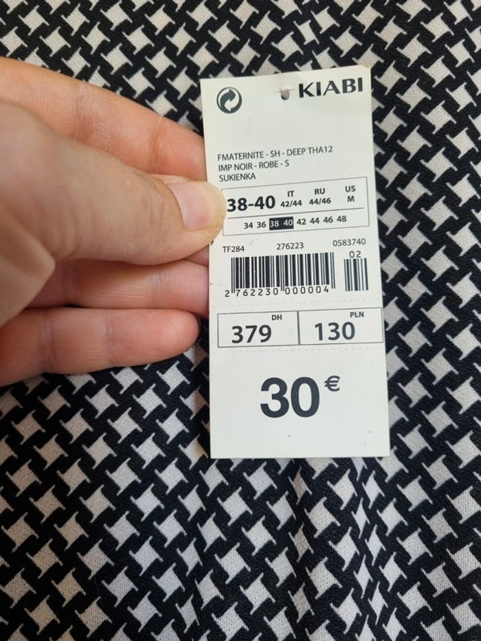 Robe de maternité manche trois quart, noire et blanche, Kiabi. Taille 38/40. NEUF - photo numéro 9