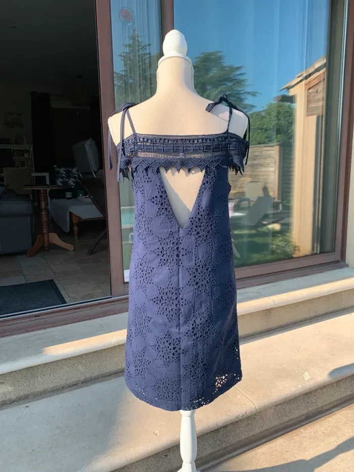 Robe en dentelle anglaise bleue marine Les Petites taille S - photo numéro 11
