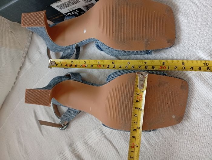 Sandales en jeans à talons. Lee 38 - photo numéro 10