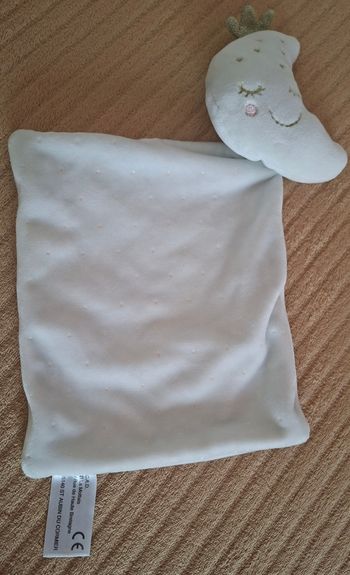 Doudou Lune C.A.D ( Distri Center )