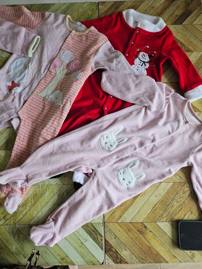 Lot pyjamas - photo numéro 3