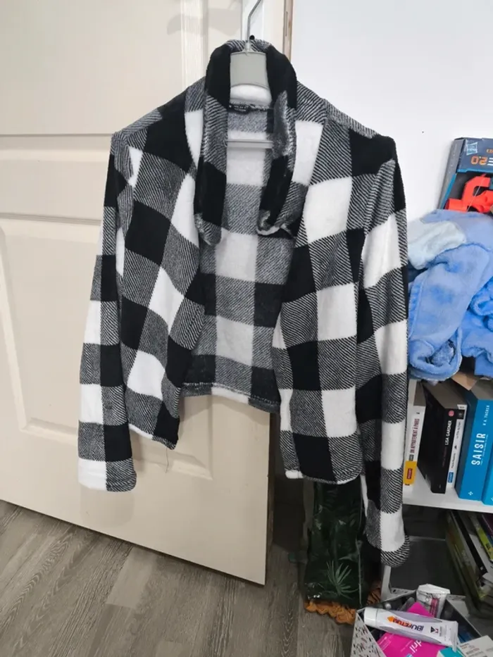 Veste courte en pilou pilou