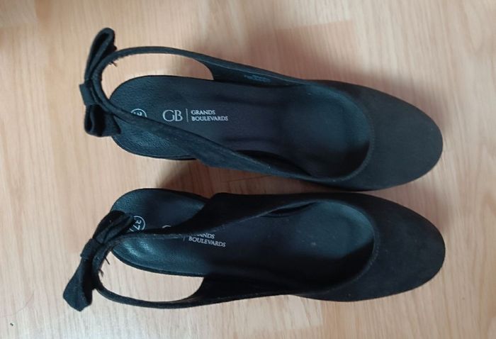 Ballerines noires daim GB p.37 neuves - photo numéro 2
