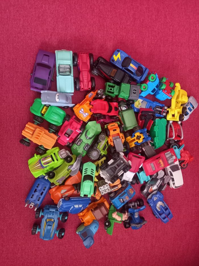 Lot de 50 véhicules kinder - photo numéro 3