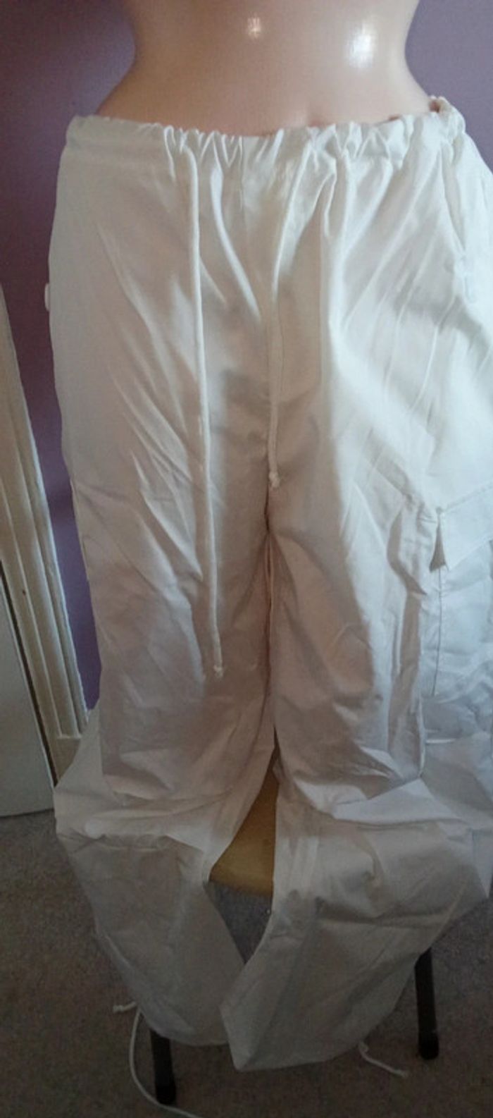 Pantalon blanc avec poches - Shein - Taille M - photo numéro 4
